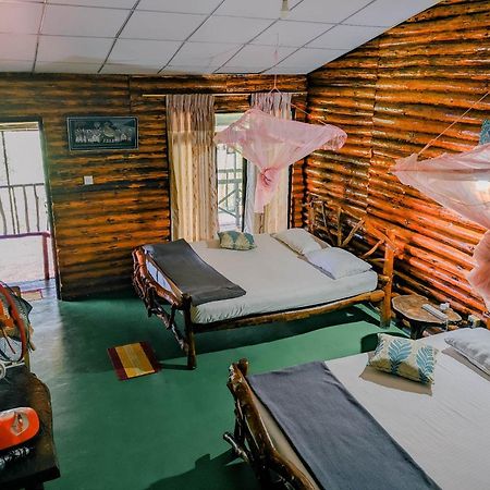 Hilltop Wood Lodge 埃拉 外观 照片